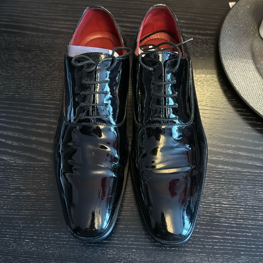 Hugo Boss Men’s Dress Shoes worn once